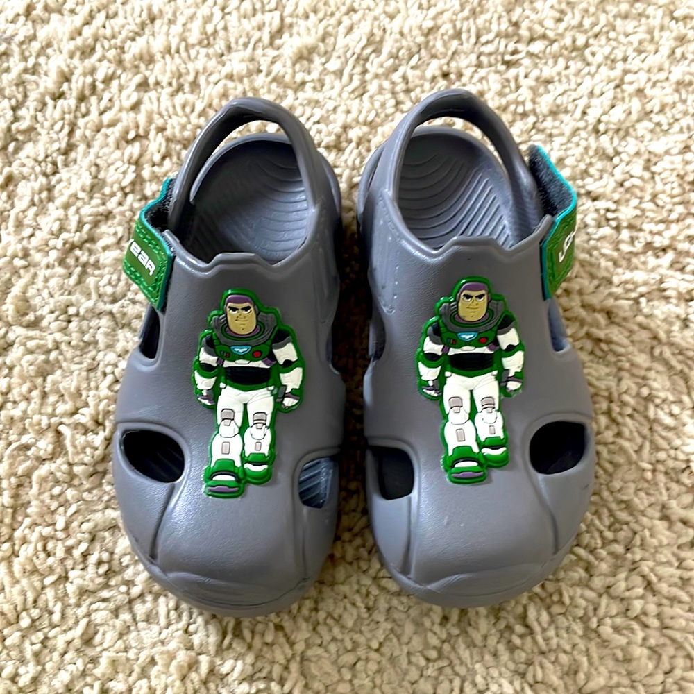 Lightyear Velcro Sandals Size 7/8